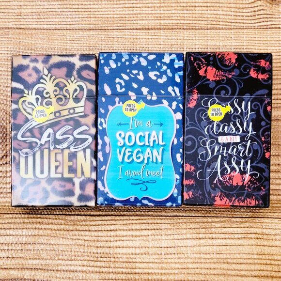 Womens Cigarette Cases for 100s LOT SASSY CLASSY QUEEN VEGAN Flip Top Plastic - Picture 1 of 3